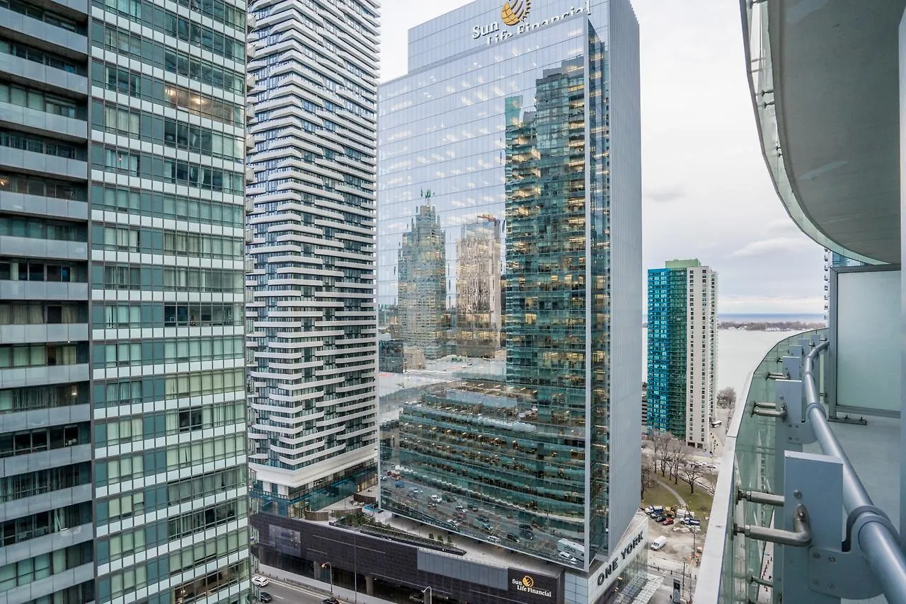 Lägenhet Aaira Suites York St Toronto