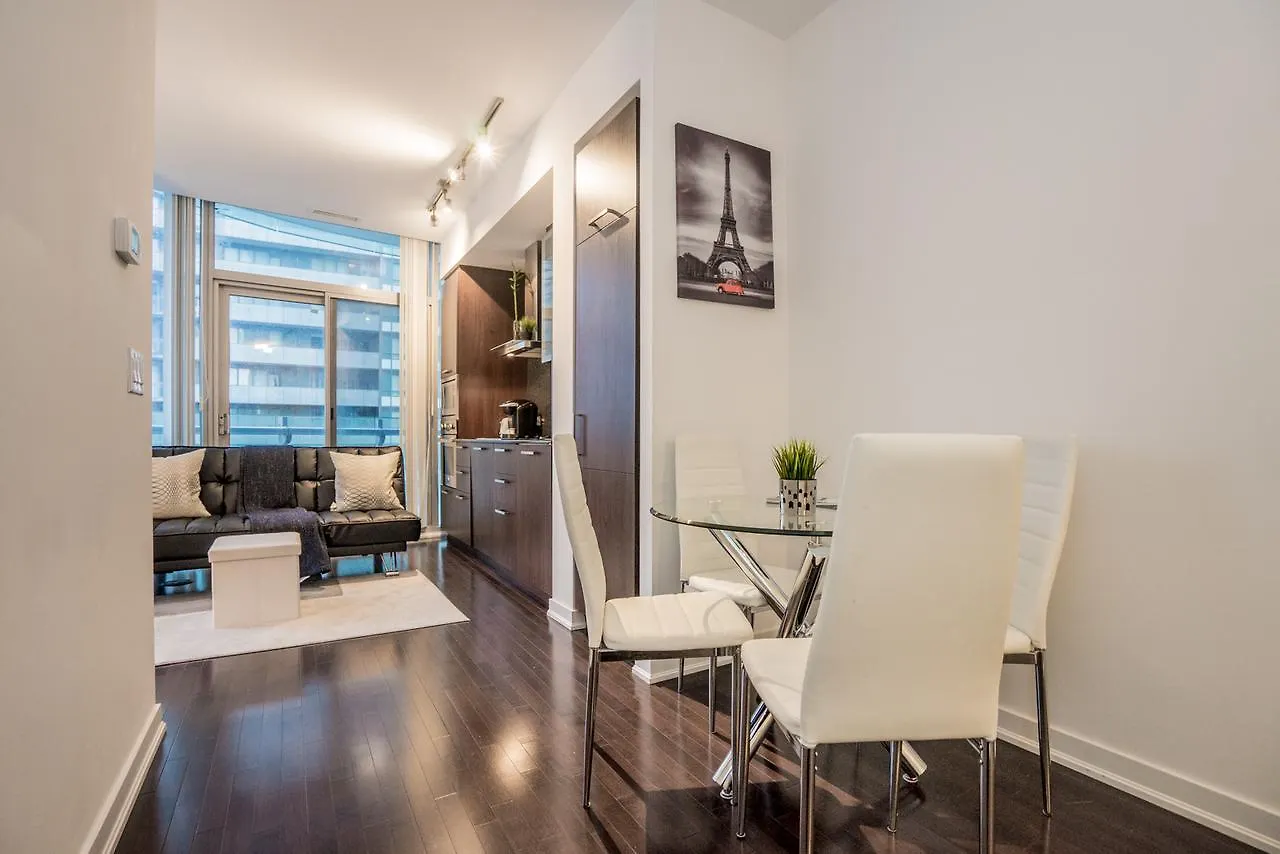 Lägenhet Aaira Suites York St Toronto